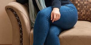 Eltimin kocası Hasan’ın mahallede bakkalı var,